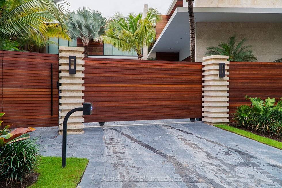 Best Wood for a Horizontal Fence - AdvantageLumber Blog