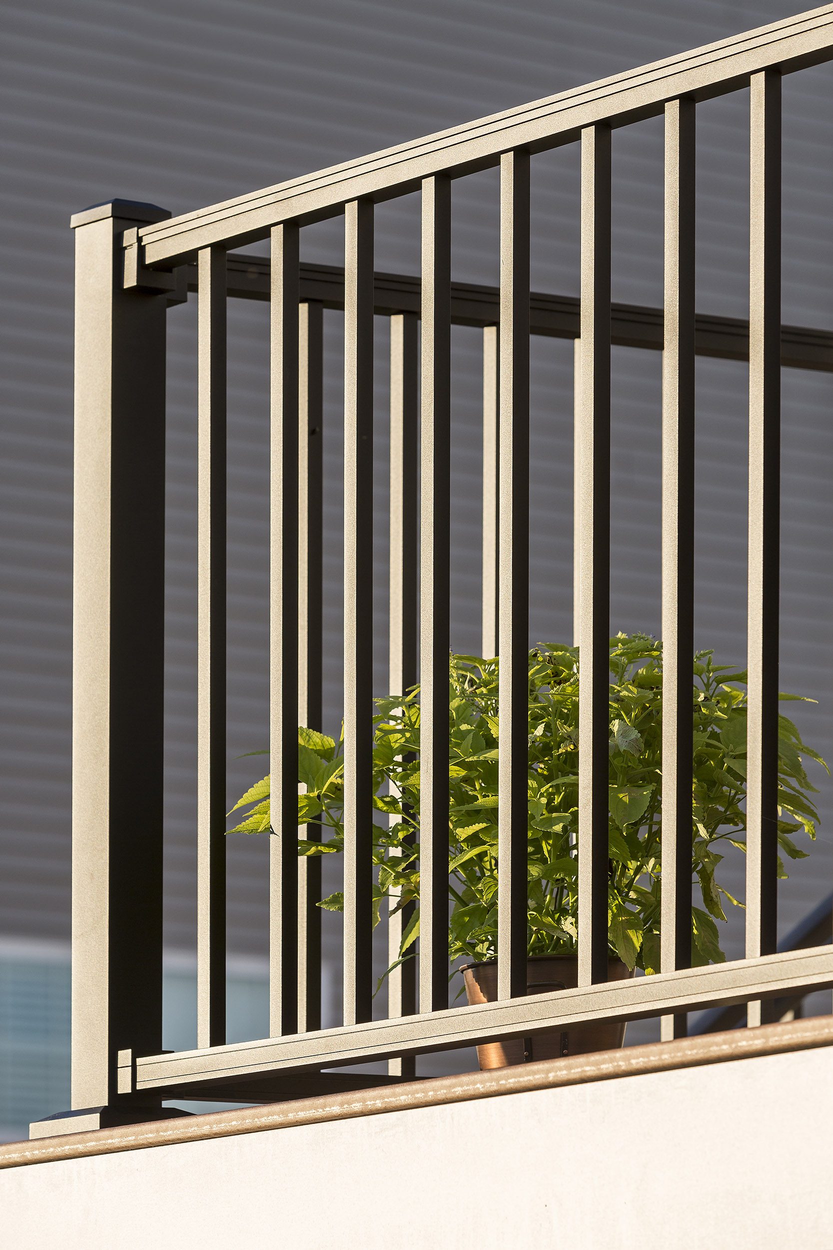 Trex Signature Square Baluster Railing